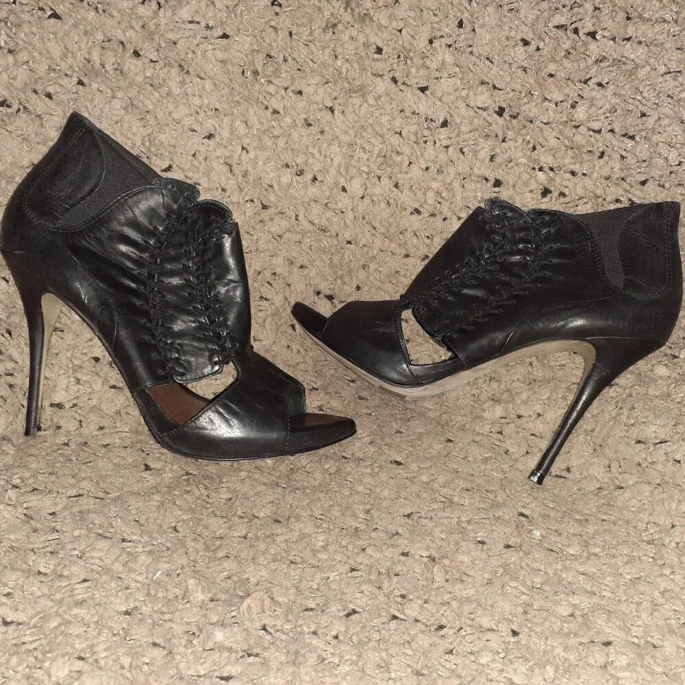 ALLSAINTS-Arachine-Black Leather Braided-Peep Toe-Gusset Booties-Sz 37-Excellent